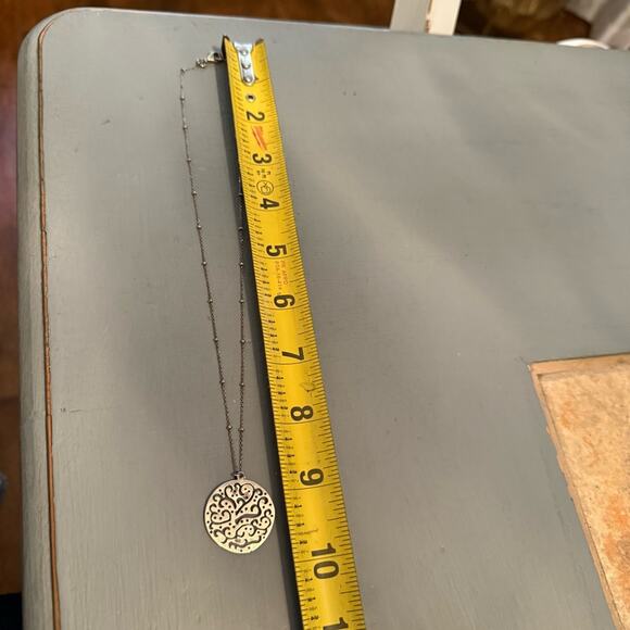 Silpada 925 Sterling Silver Cut Out Circle  Pendant Necklace - Picture 6 of 7